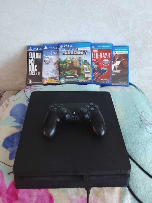 Игровая приставка PS4sllim 1тр