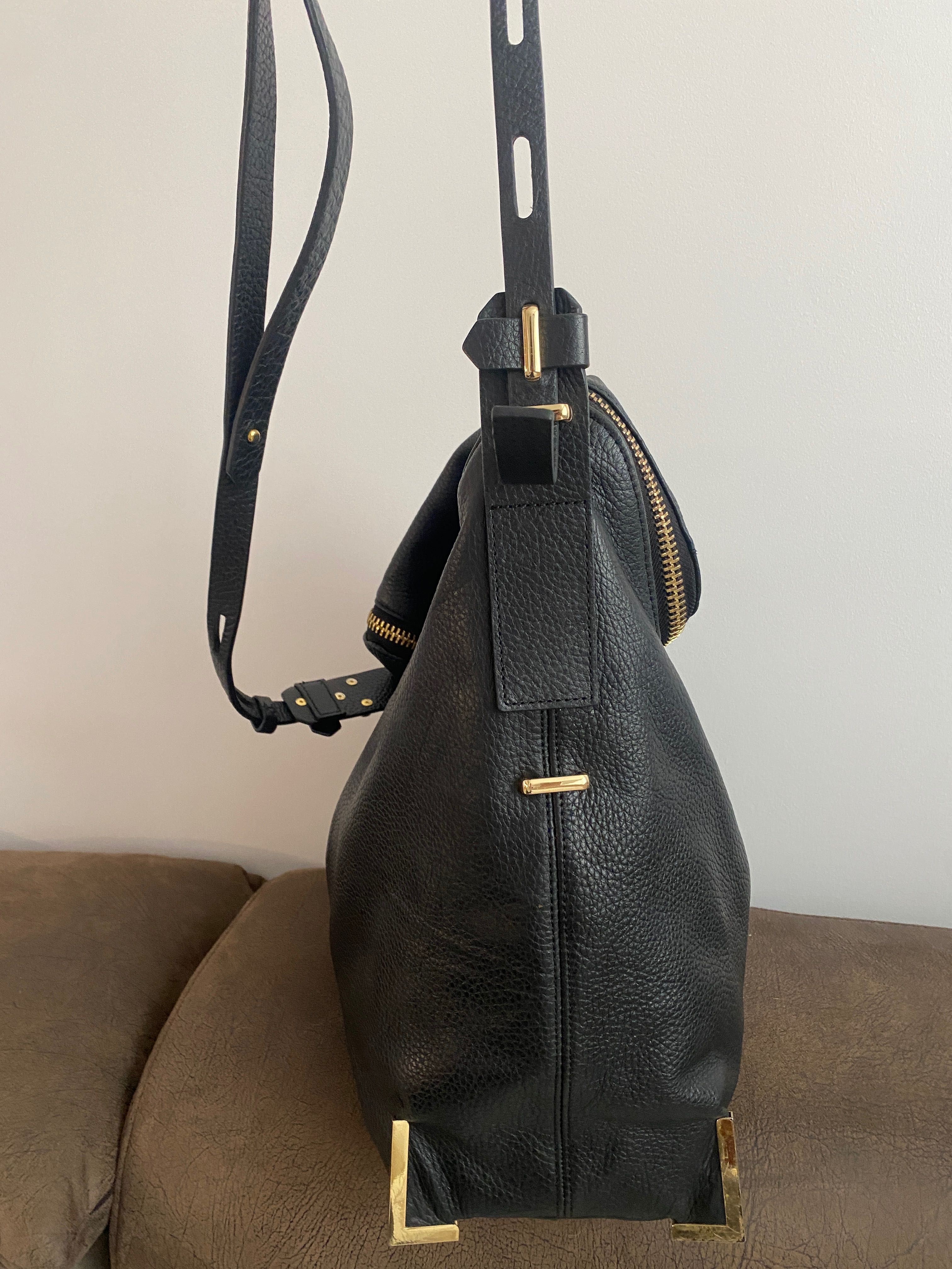 Дамска чанта естествена кожа черна ZARA