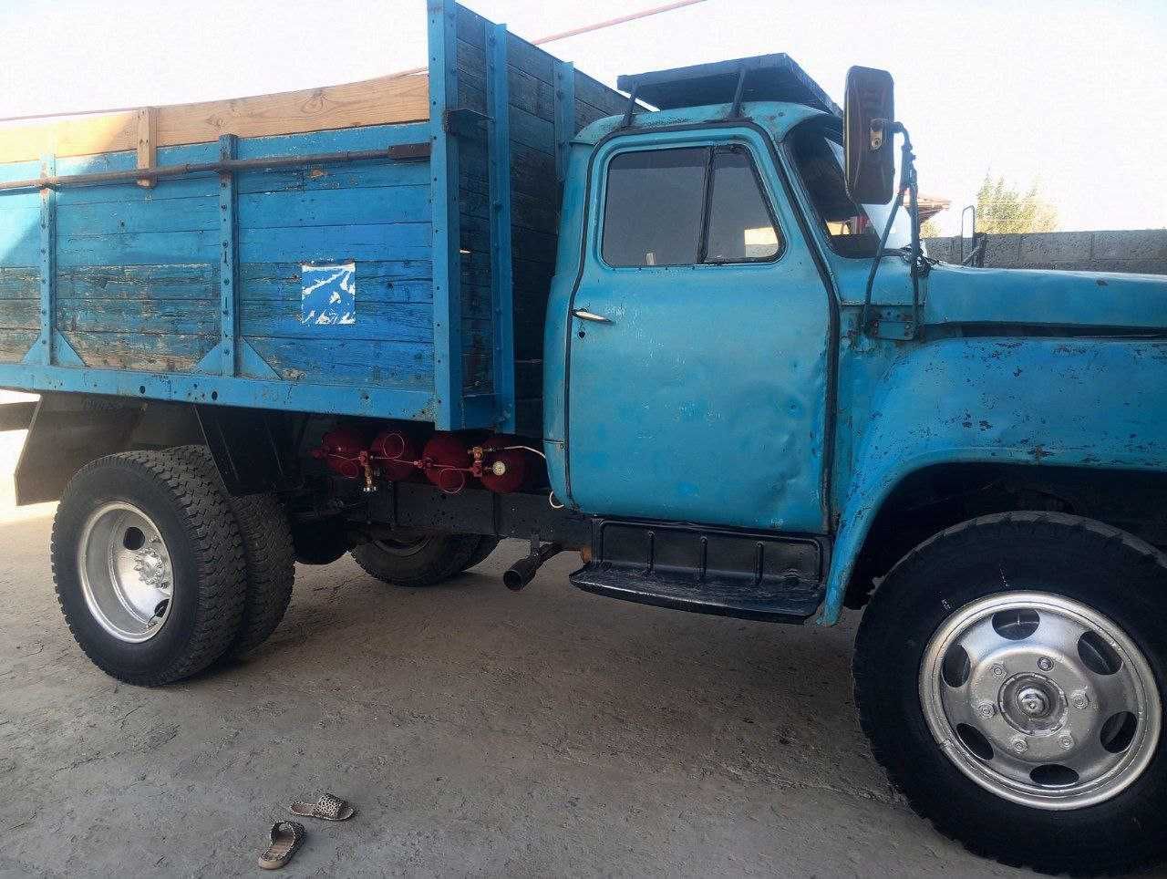 Gaz 52 sotiladi holati a'lo