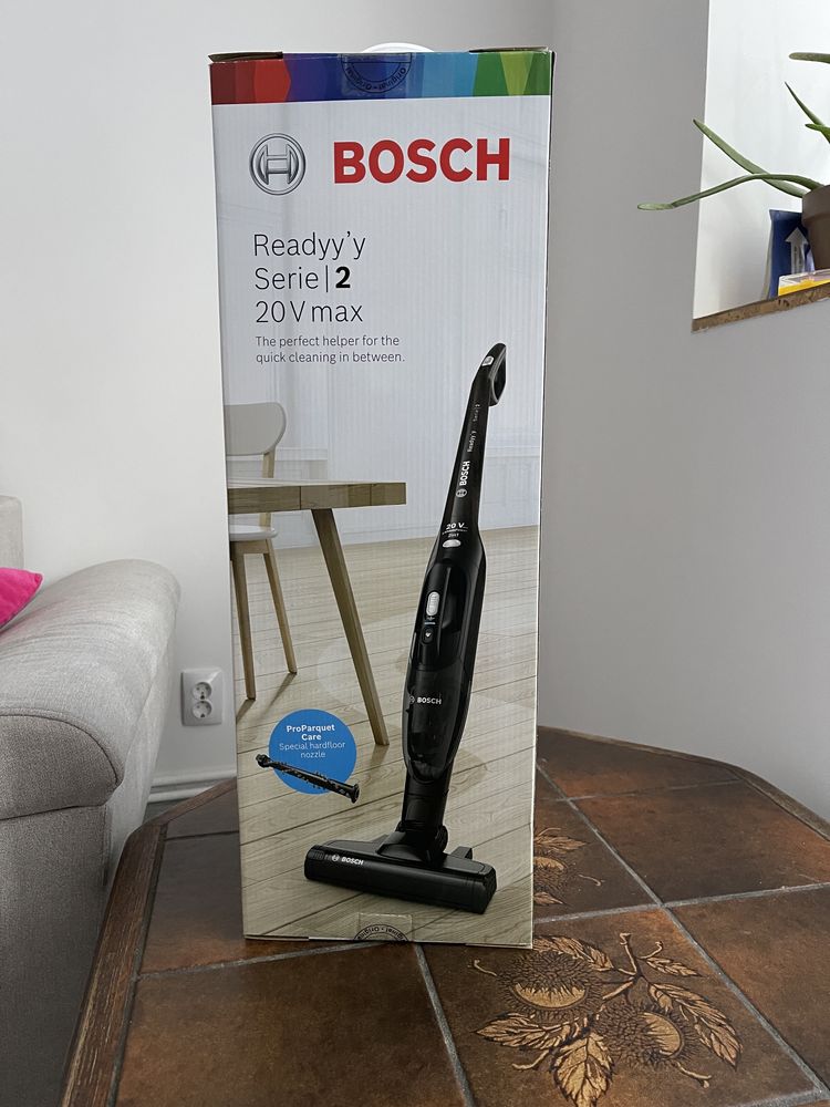 Aspirator Vertical Bosch serie 2