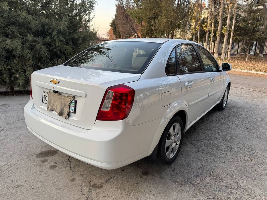 Jentra avtomat 2022 yil benzin avtosalondan  olingan oxirgi pazitsiya.