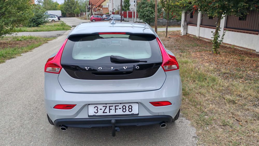 Volvo V40 Interior Piele Crem 2.0 Diesel 190 Cp Model Deosebit