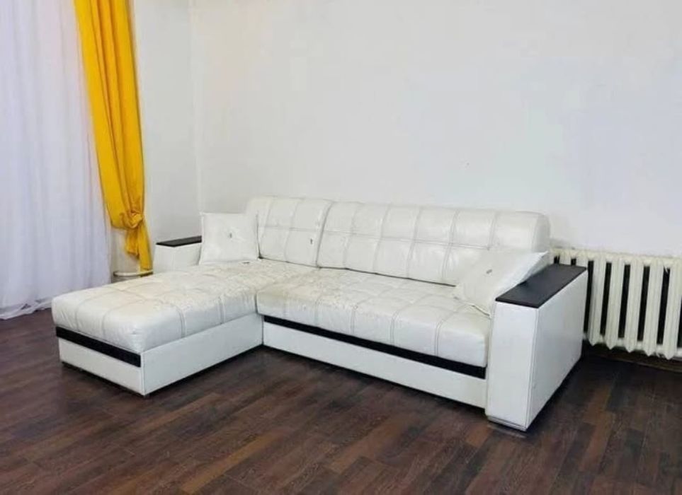 Перетяжка и реставрация мягкой мебели