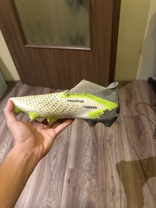 ghete predator adidas crampoane fier
