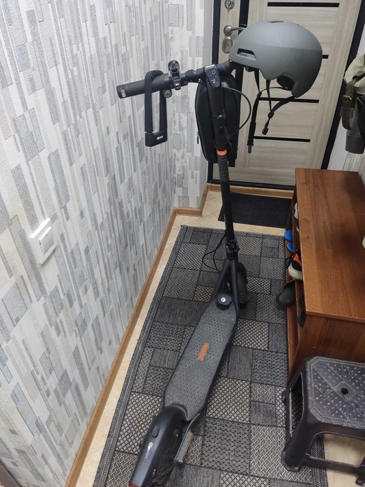 Электросамокат Ninebot KickScooter F2, Grey б/у