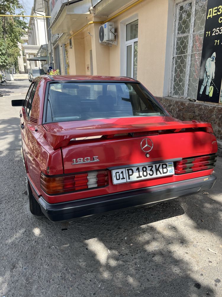 Mercedes E190 Avtomat