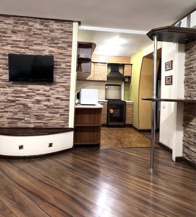 продается квартира 2 в 3 ком/ Цум