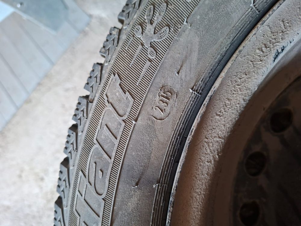 Продам зимнюю резину Cordiant cross r15