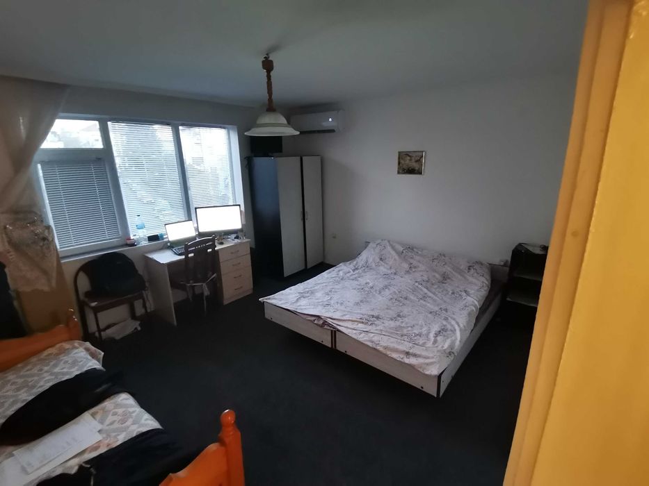 Дава се под наем Двустаен апартамент в Бургас, Братя Миладинови - 50 кв.м за 306 € - Снимка #1