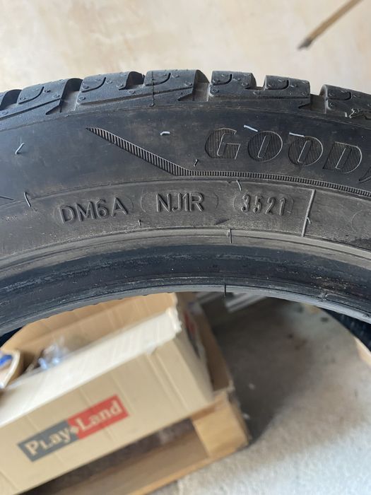 Зимни гуми GOOD YEAR 215/50/17