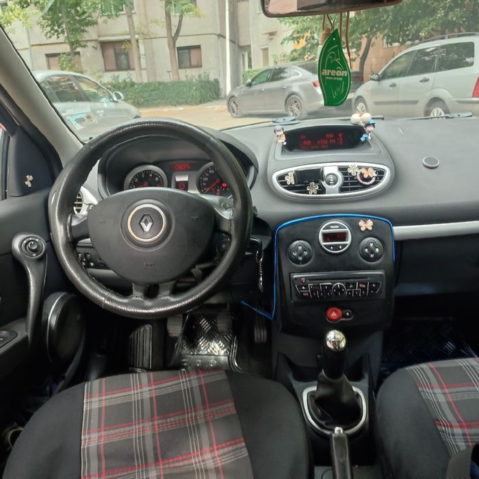 Renault Clio 3 1.2 75cp