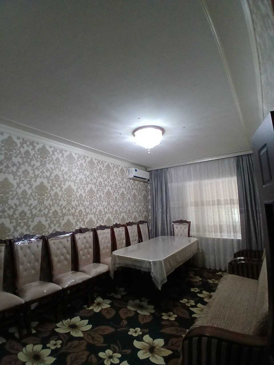 Продается 3-x ком квартира 
На 3-й этаже 5 этажного дома на Карасу 1
