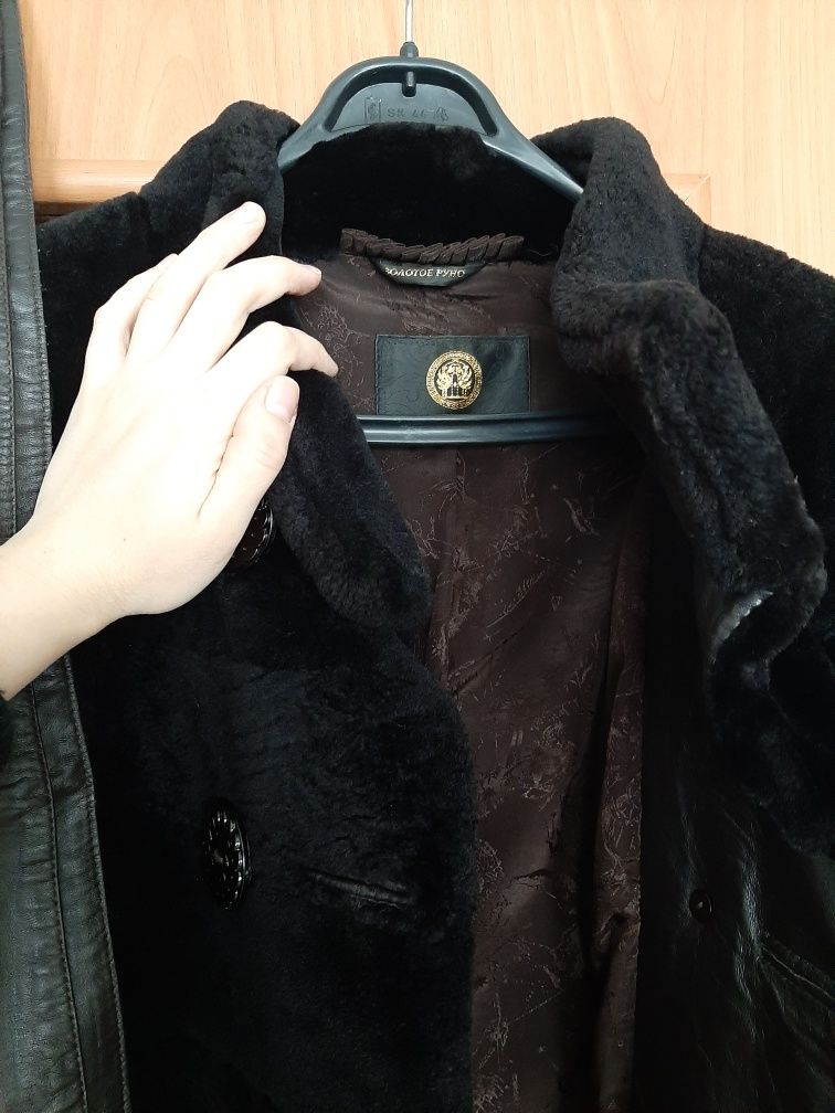 Продам шубу цигейковую