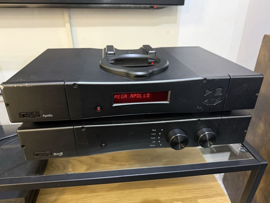 Rega Apollo CD player + Rega Brio 3 Amplificator