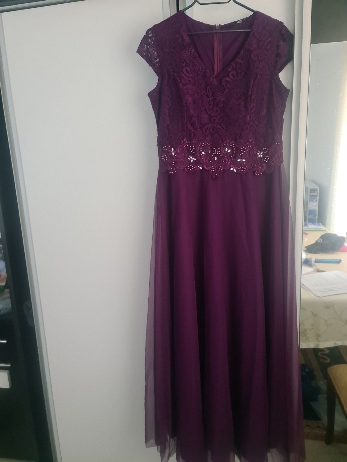 Официална рокля в лилаво