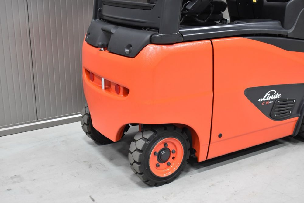 Stivuitor LINDE E16 din 2021 Electric ISCIR GARANTIE