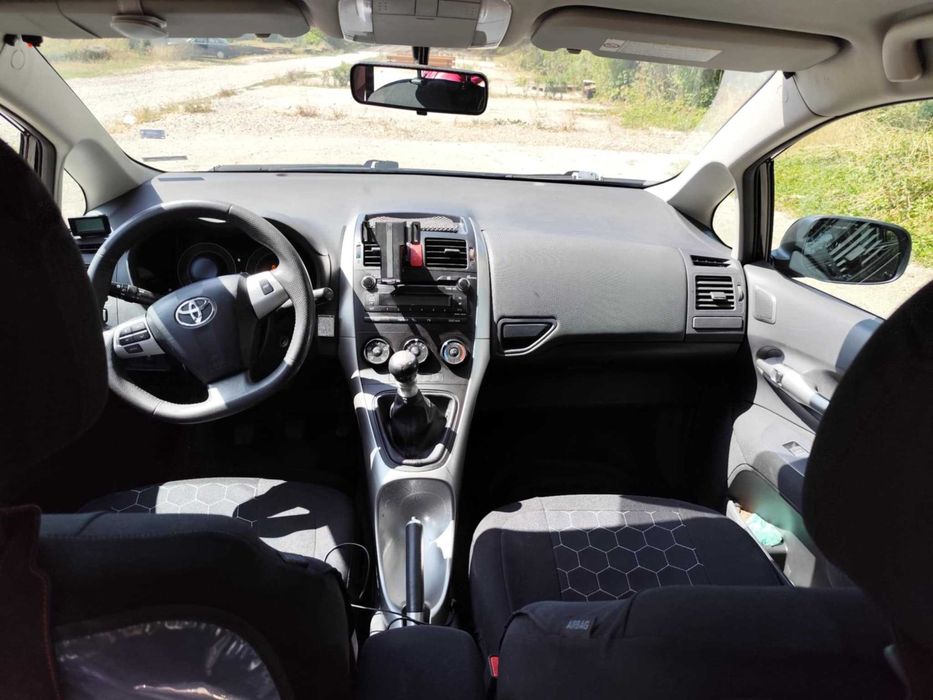 Toyota AURIS 2012