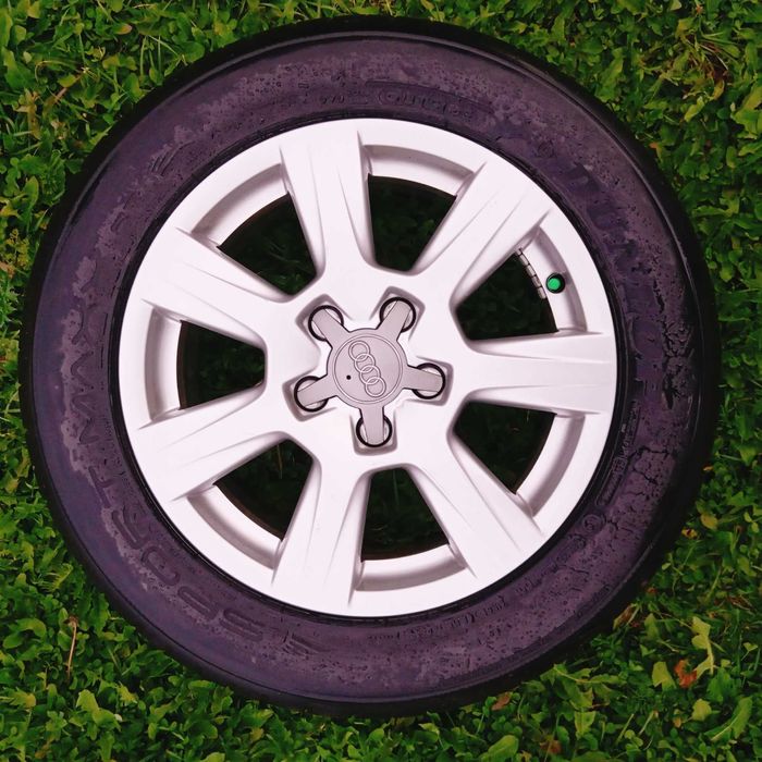 Vând 4 jante Audi Originale R16