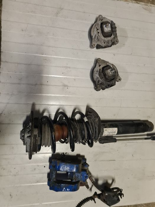 Telescop față dreapta,etrier,suporti motor Bmw seria 3,f30
