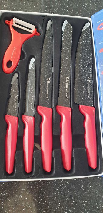 Комплект ножове произход Швейцария