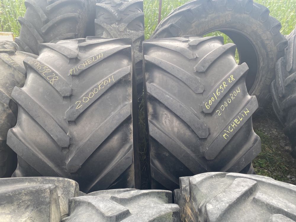 600/65R28 Michelin