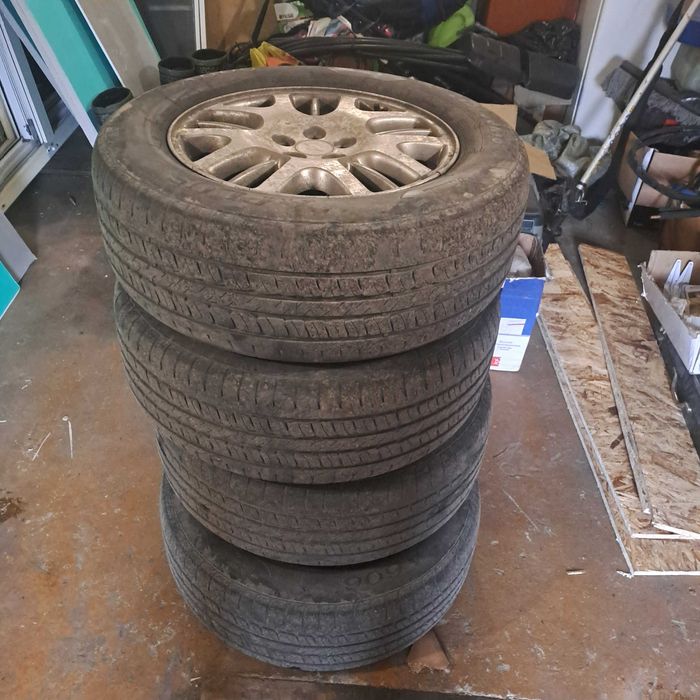 Продам диски с резиной