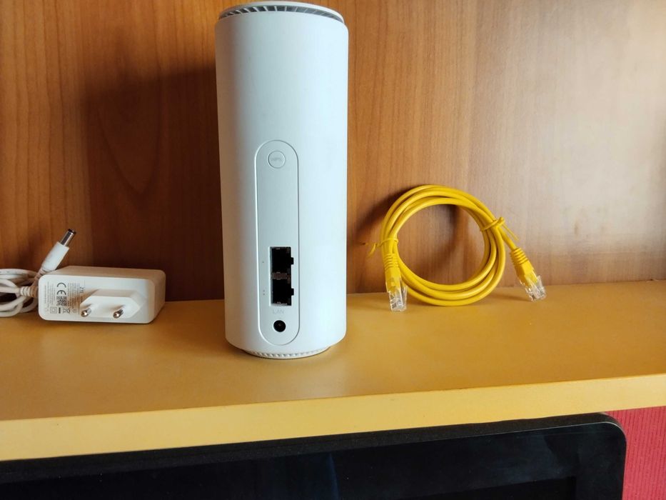 ултра бърз 5G рутер за мобилен интернет с сим карти на Иетел