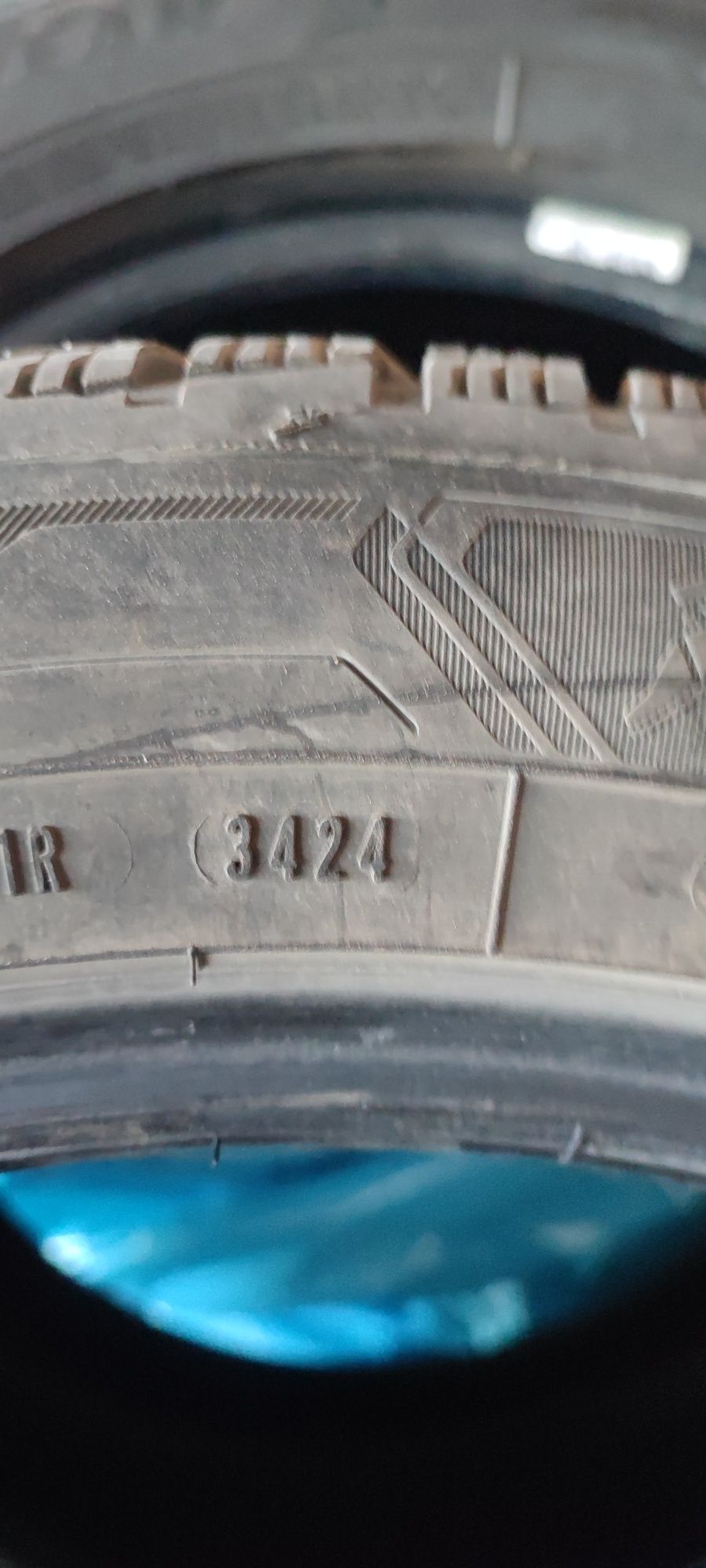 Зимни гуми Goodyear 225/50 R17