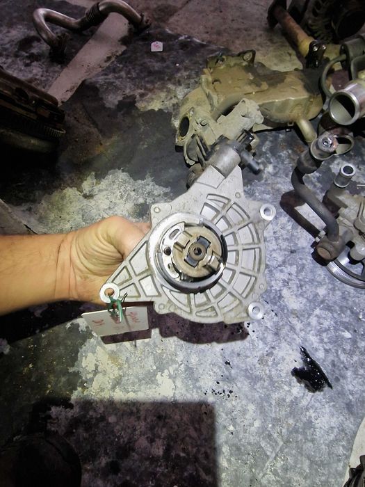 Pompa Vacuum Hyundai H1 2.5CRDI Euro 5 cod 28810-4A700