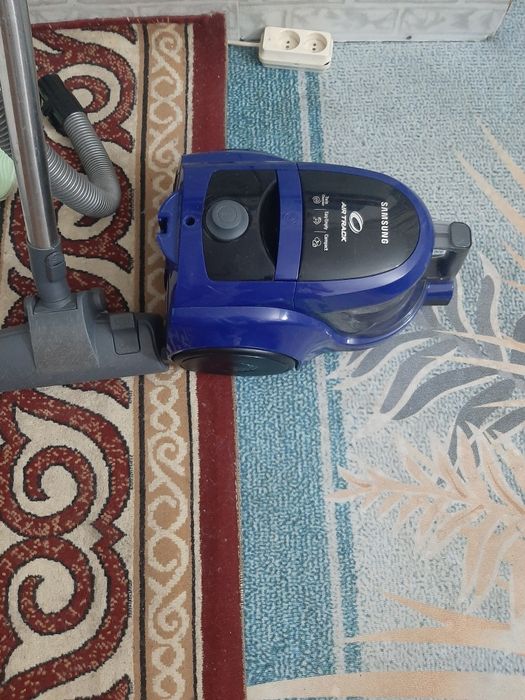 Продам пылесос SAMSUNG.