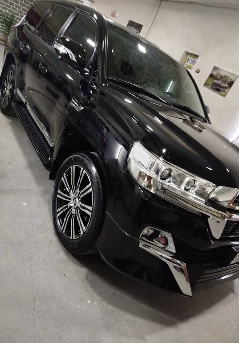 Продается Toyota land cruiser 200