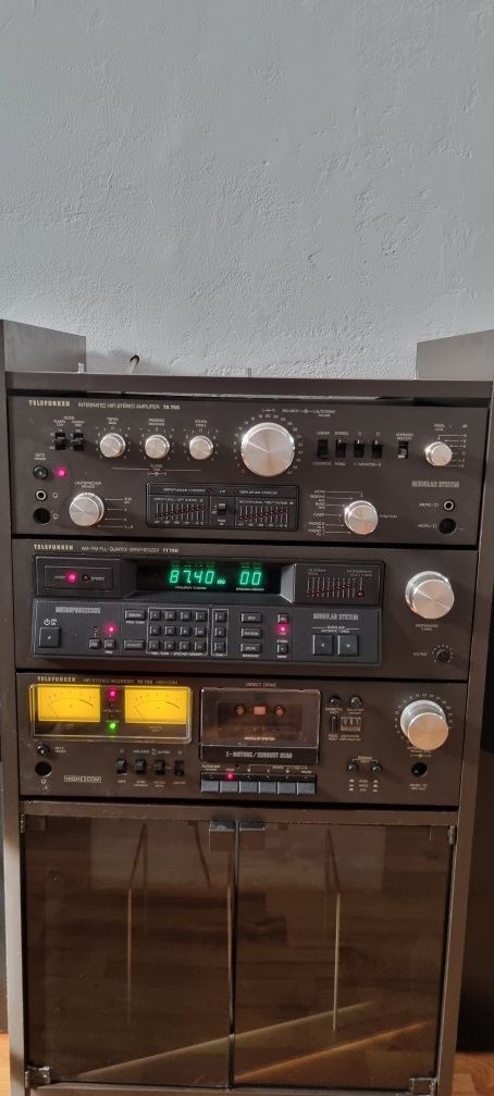 Linie audio Telefunken high end, amplificator, deck si tuner