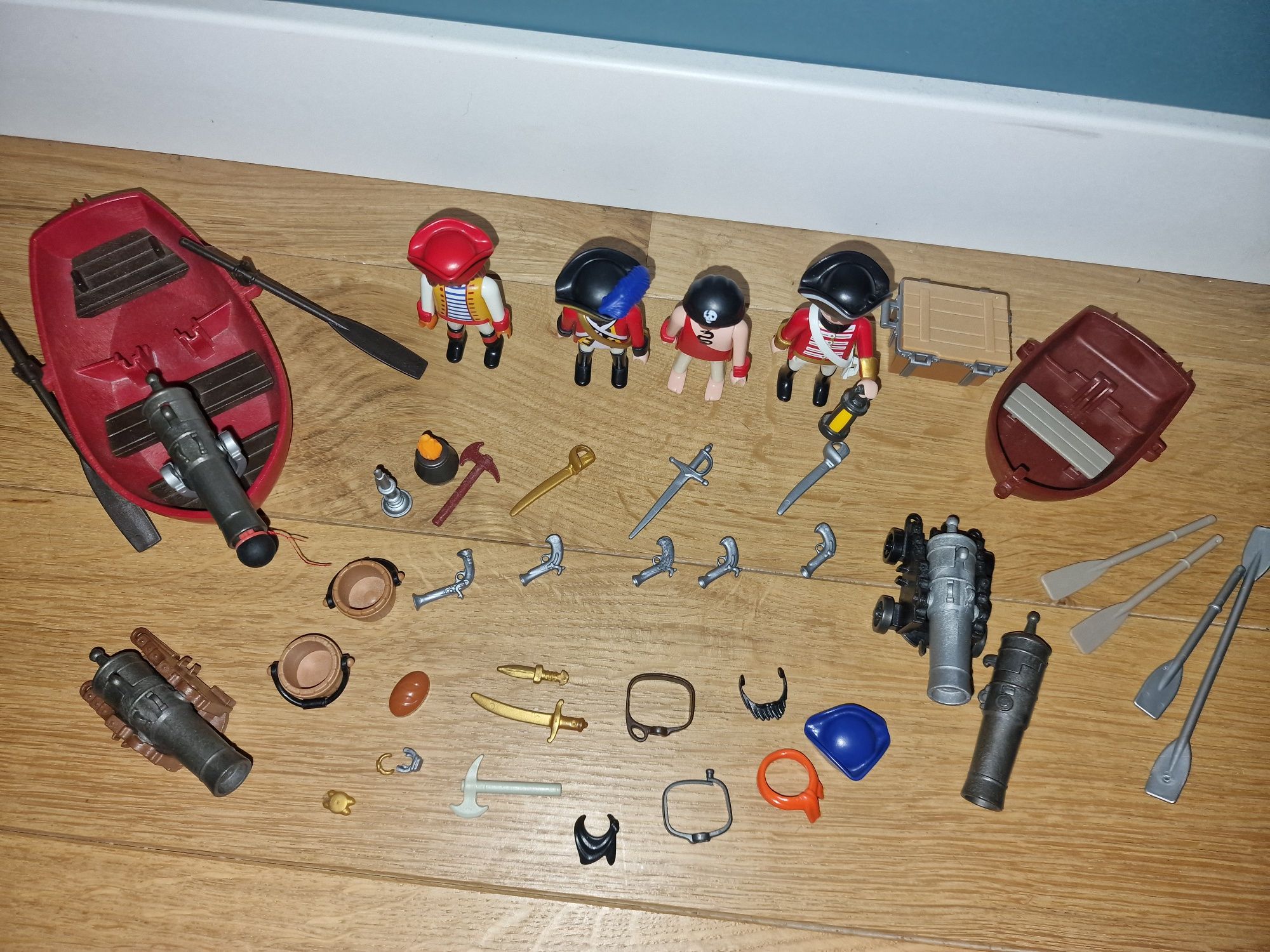 Playmobil  пирати и войници