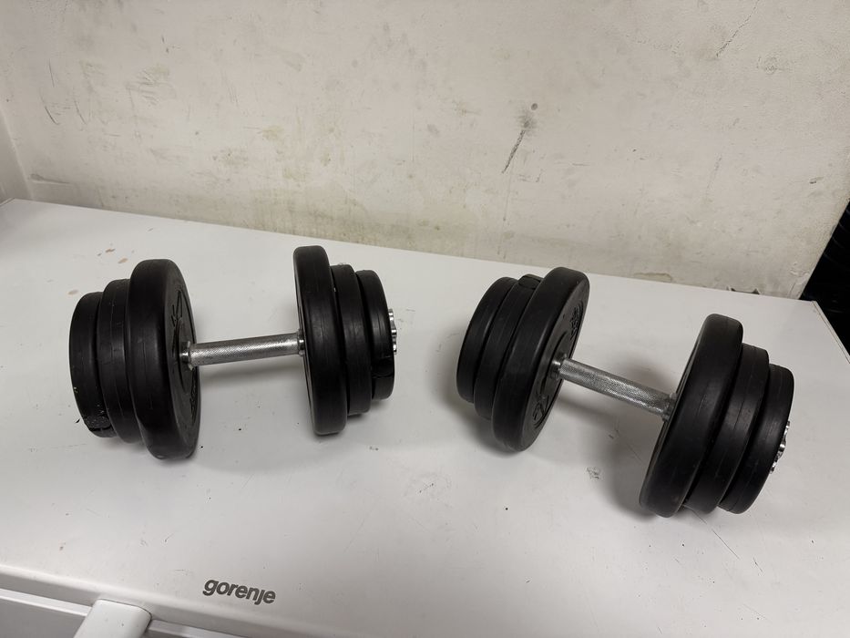 Gantere reglabile noi Germany, set 20 kg. 10 kg+10 kg=20 kg  pret 200