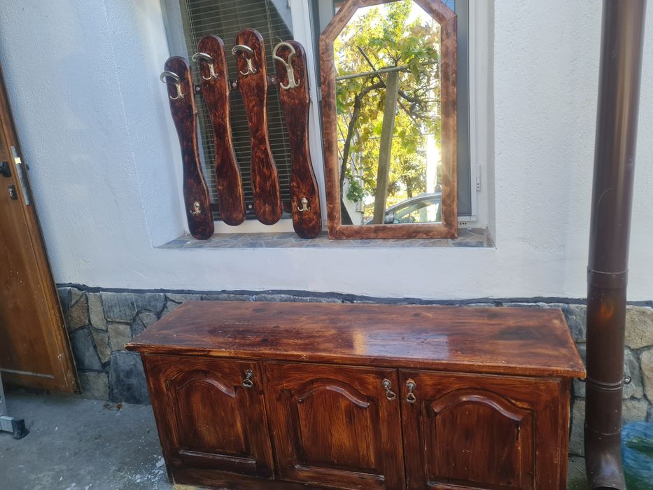 Портманто,огледало и закачалка