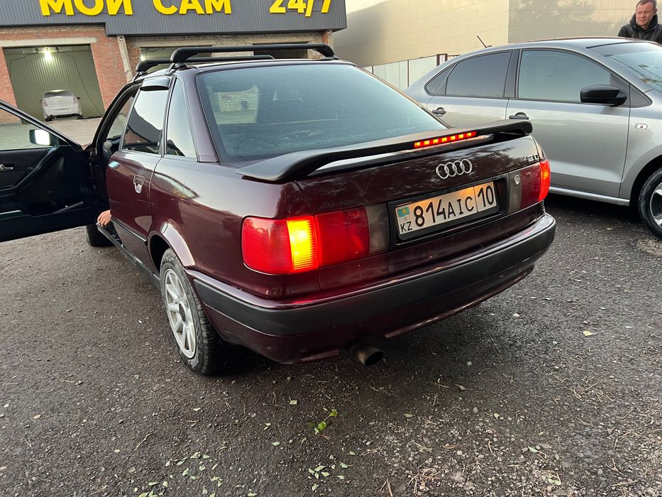 Продам Audi 80 B4