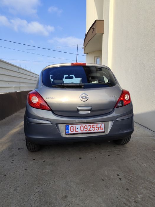 Opel corsa Anu 2012 km254000 motor 1.3 cdti 95 cv  climă senzori