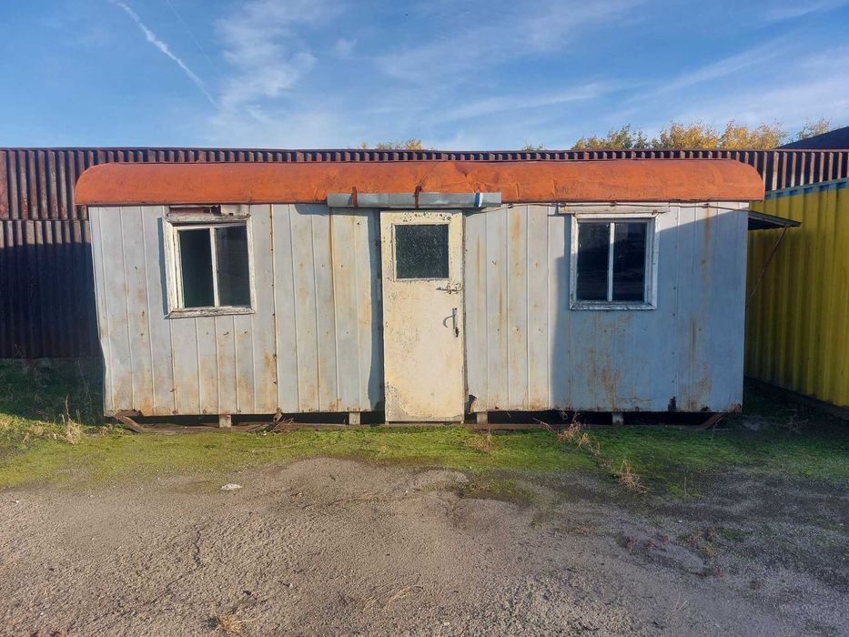 Фургон- метален.