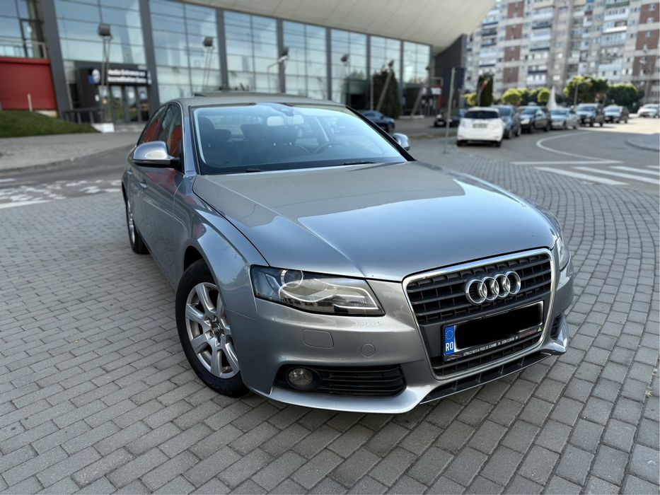 Audi A4 B8 2.0 TDI Navi/Piele/Lane Asist/SLine