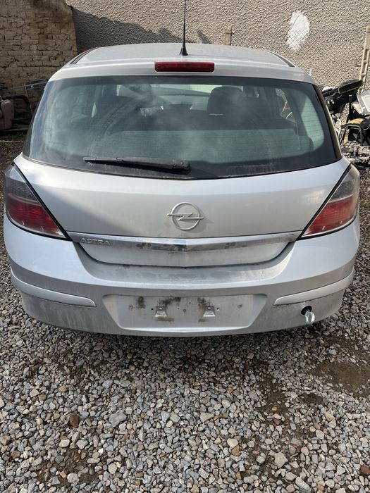 Opel Astra H 1.6i 16V на части