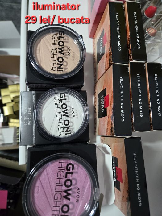 Iluminator pudra gama Avon