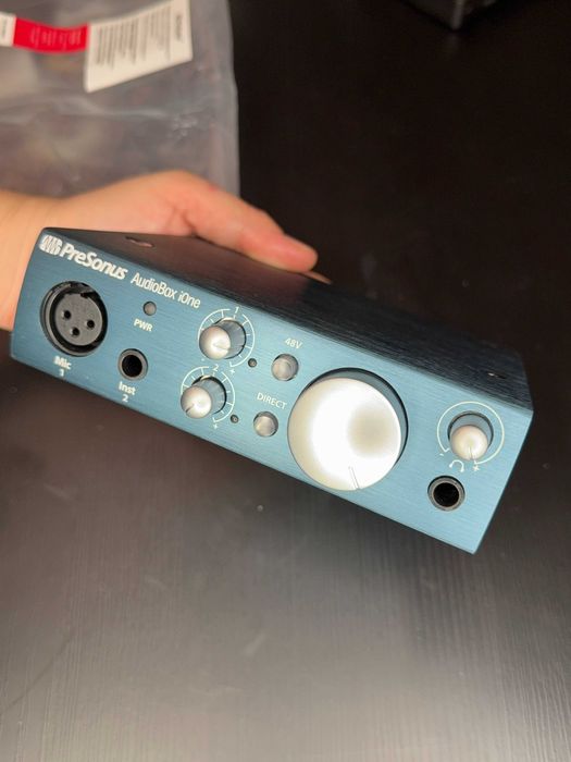 Външна аудио карта PreSonus AudioBox iOne аудио интерфейс