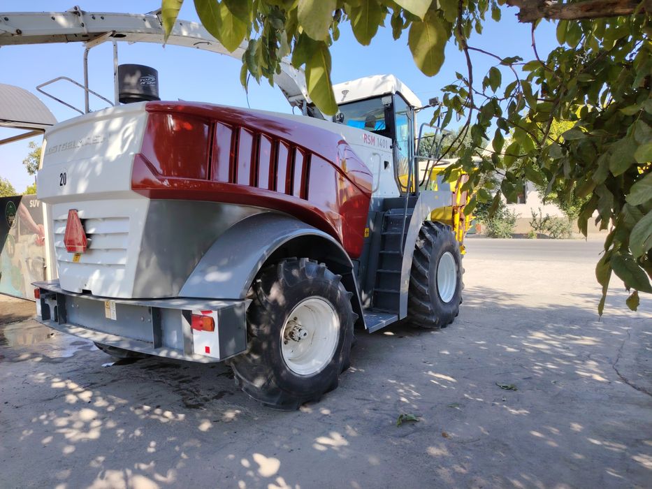 Jaguar Rostselmash 1401