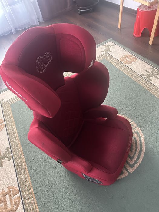 Scaun auto cu ISOFIX