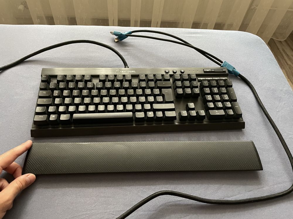 Tastatura Corsair K70