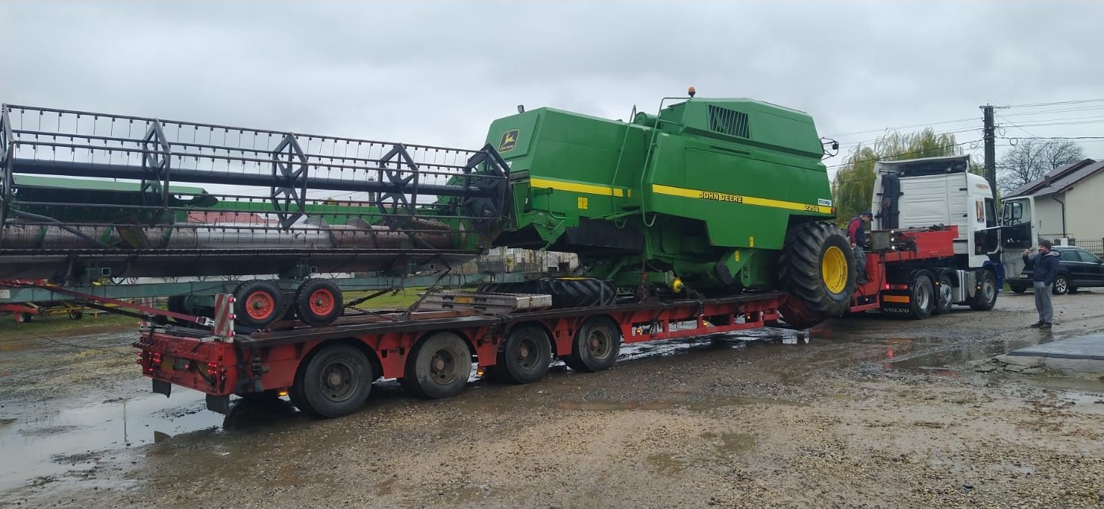 Trailer transport combine ,excavatoare, tractoare, rulote, containere.