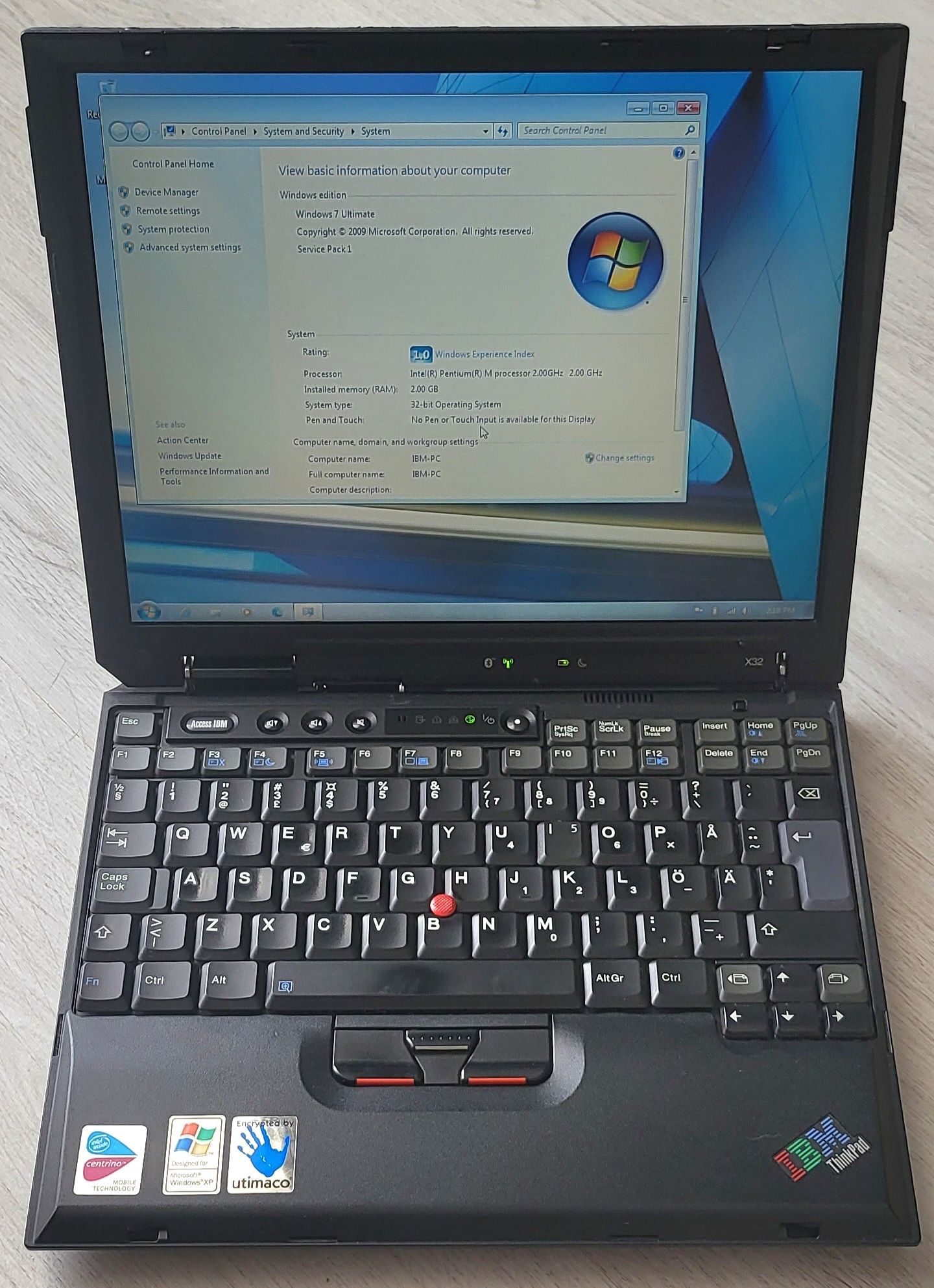 Laptop IBM ThinkPad X32 Pentium M 2GHz 2Gb RAM 128SSD - RARITATE