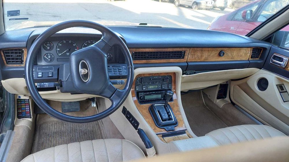 Ягуар xj суверен 4.0 шест цилиндъра 1990 година