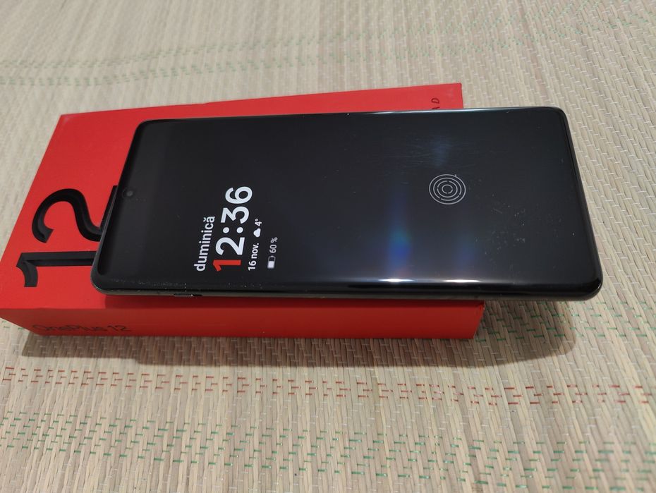 Oneplus 12 impecabil