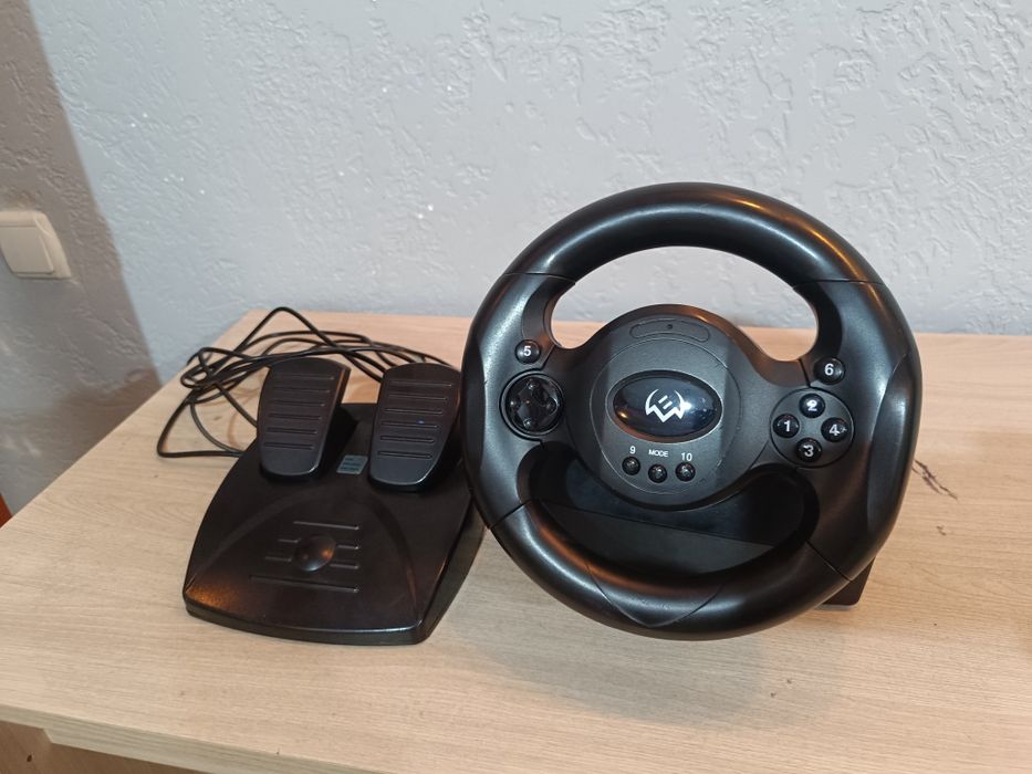 Руль игровой хорошем состоянии